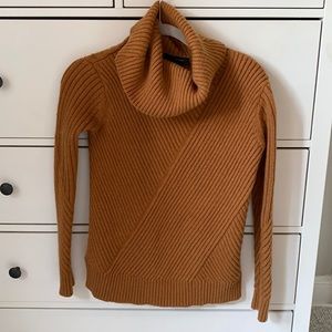 Camel turtleneck wool